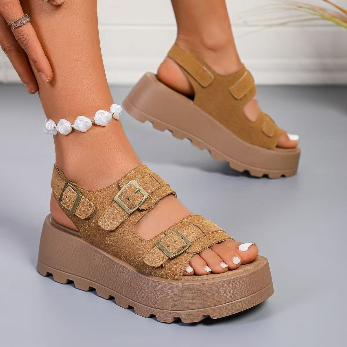 Y-R109 Thick soled non slip soft soled women's sandals